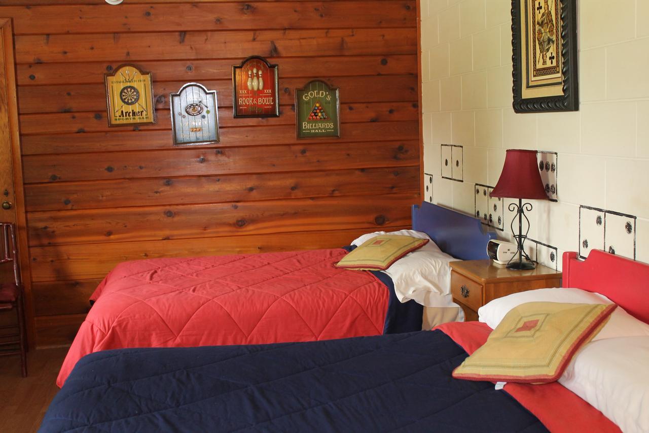 Chateau Motel